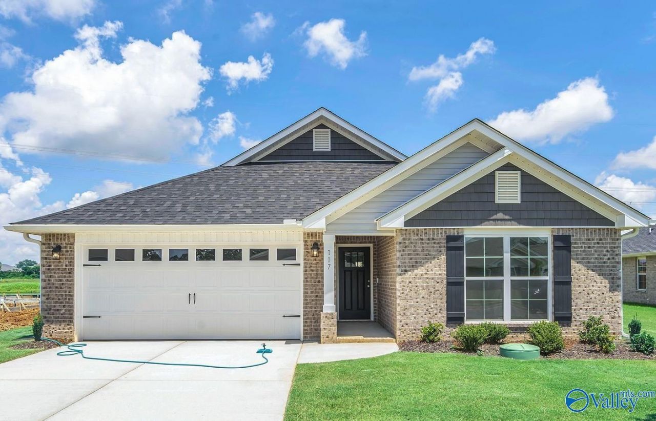 109 Vickery Court, Huntsville, AL 35810 Main Photo