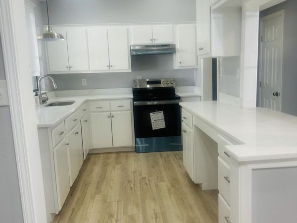 2714 Fernwood, Pascagoula, MS 39567