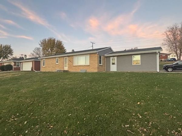 315 Droessler Drive, Dickeyville, WI 53808