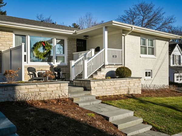 530 Anthony Street, Unit 530, Glen Ellyn, IL 60137