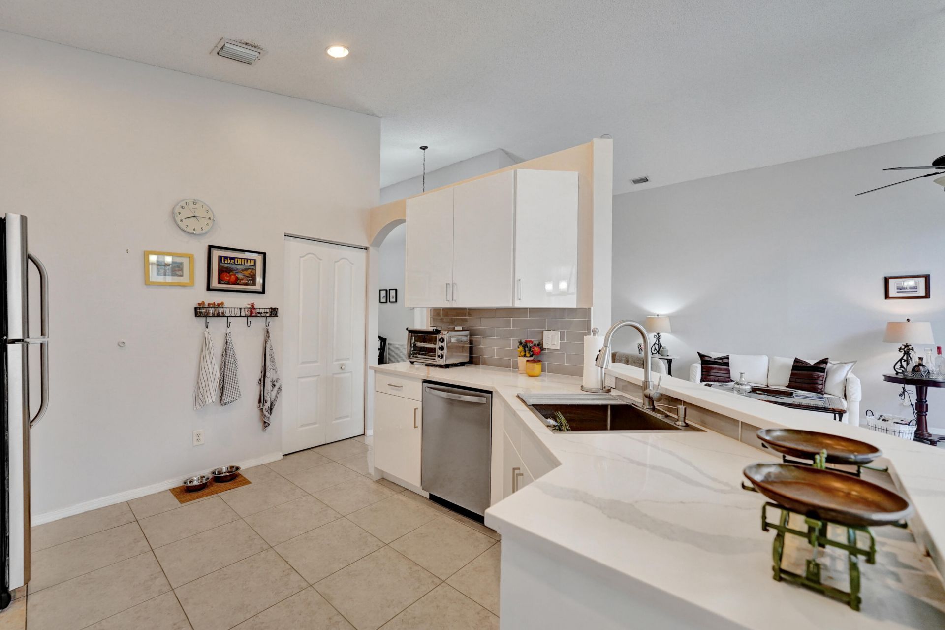 19405 SW 67th Street, Pembroke Pines, FL 33332 Photo