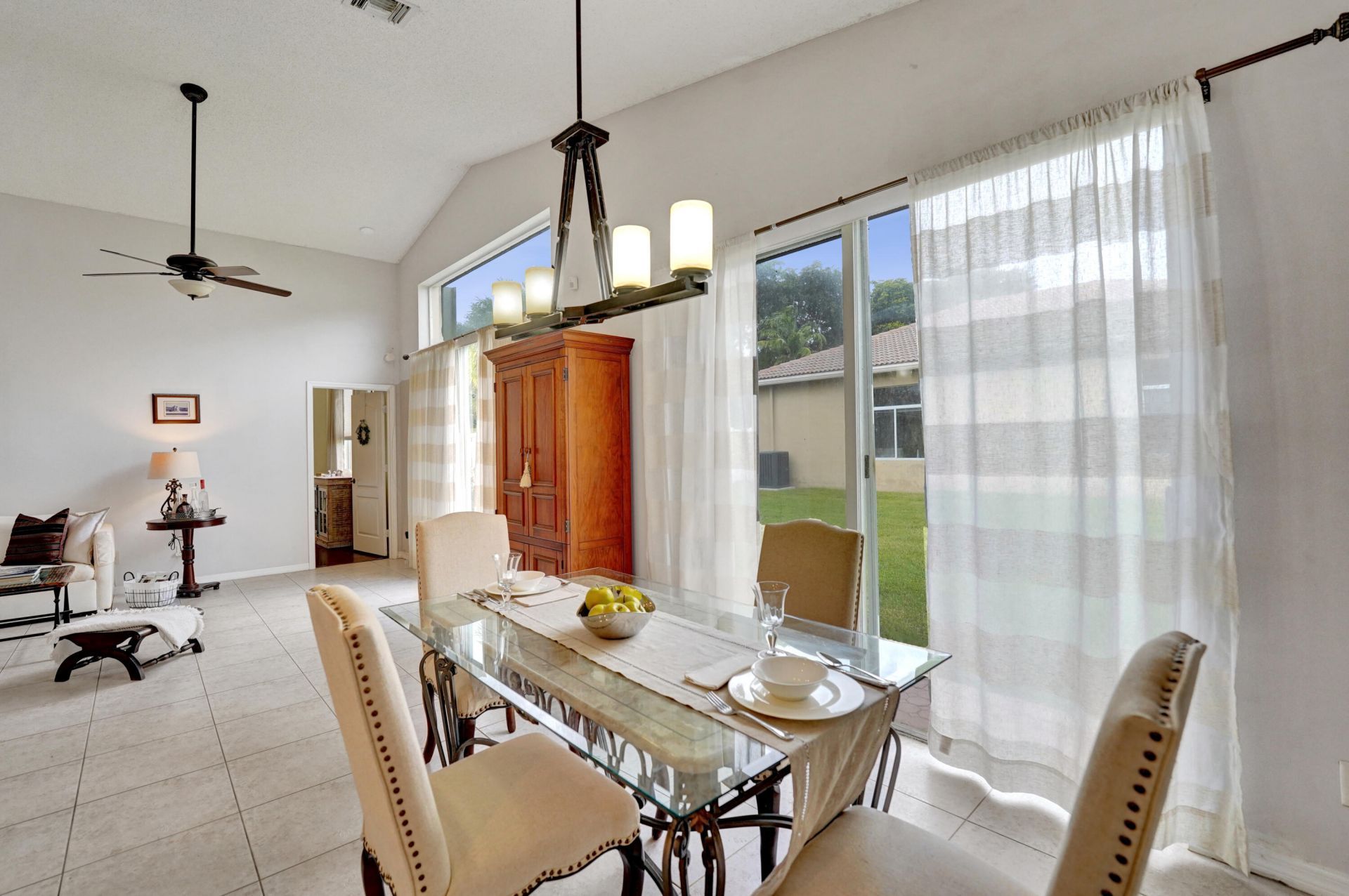 19405 SW 67th Street, Pembroke Pines, FL 33332 Photo