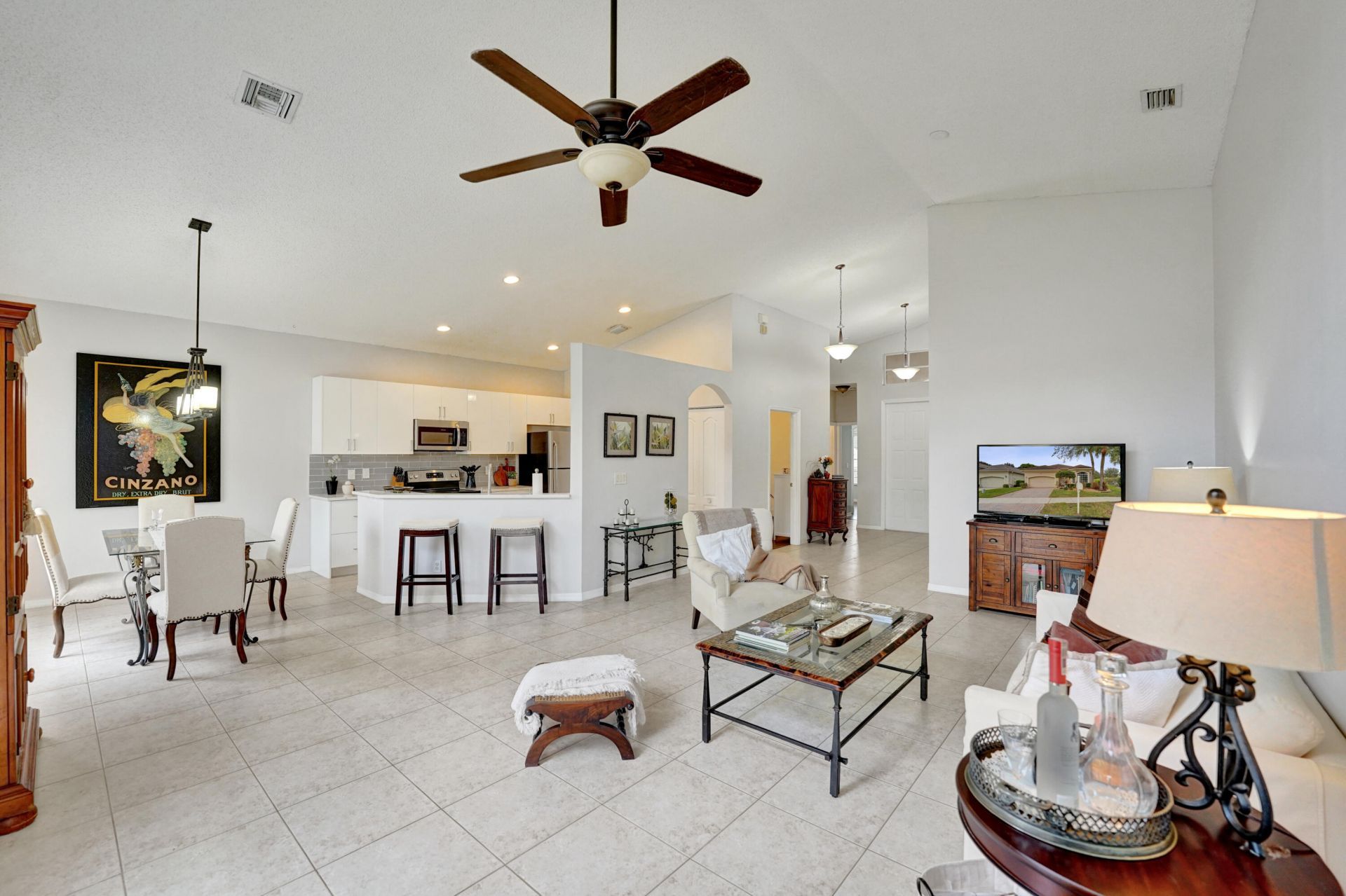 19405 SW 67th Street, Pembroke Pines, FL 33332 Photo