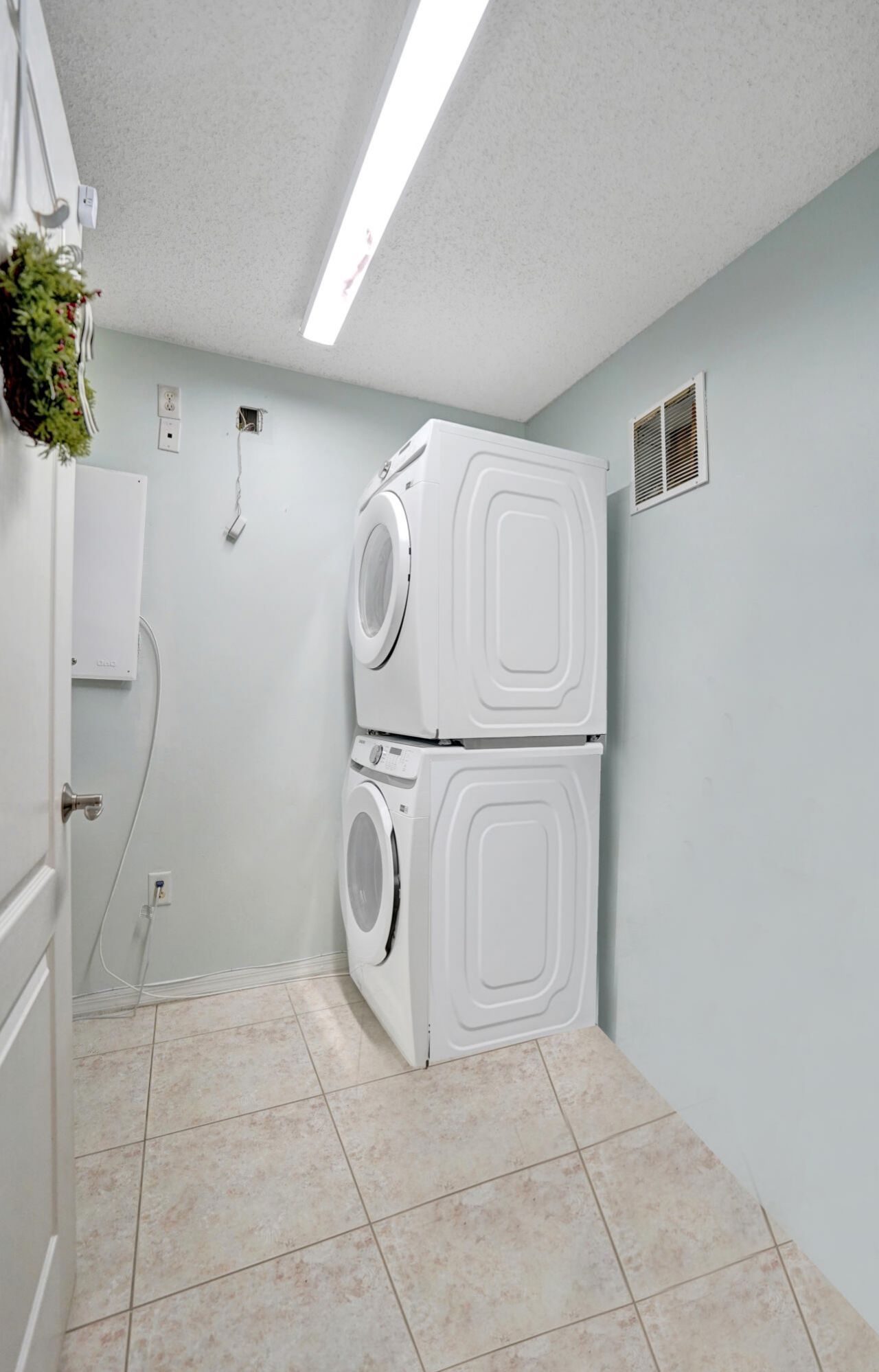 19405 SW 67th Street, Pembroke Pines, FL 33332 Photo