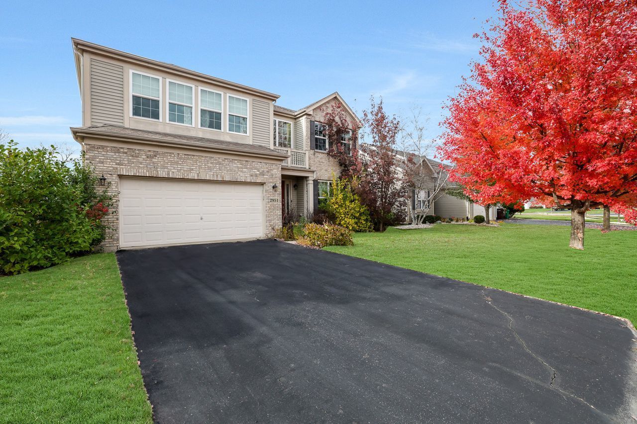 2951 Braeburn Way, Woodstock, IL 60098 Main Photo