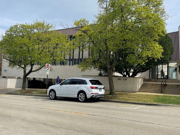 480 Elm Place, Highland Park, IL 60035