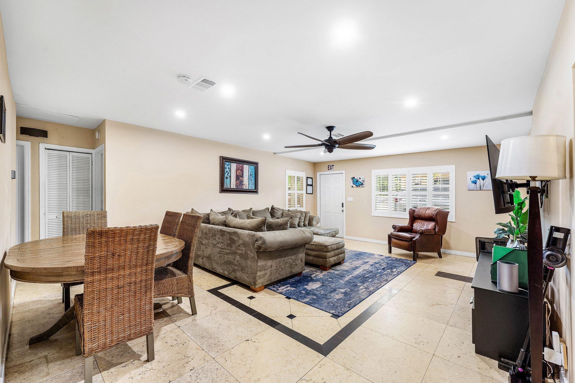 305 SW 3rd Street, Boynton Beach, FL 33435 Photo