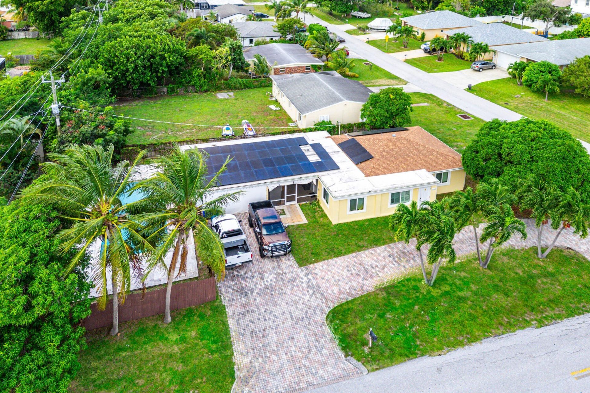305 SW 3rd Street, Boynton Beach, FL 33435 Photo