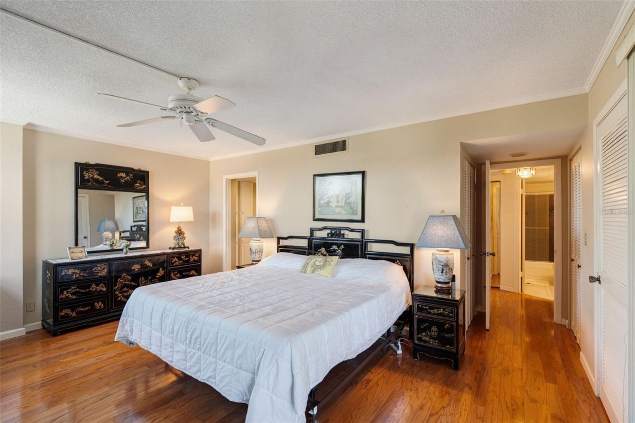 5855 Midnight Pass Road, Unit 318, Sarasota, FL 34242 Photo