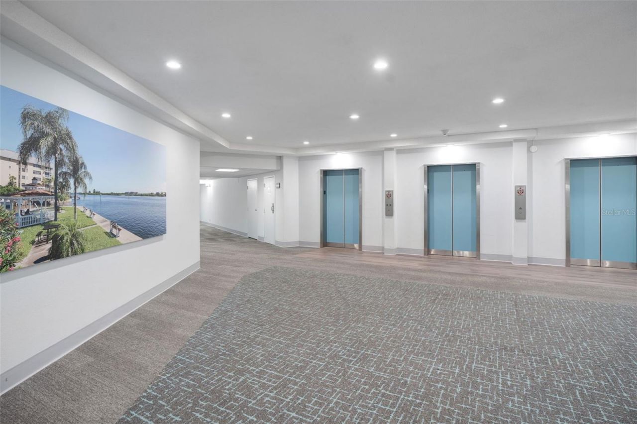 5855 Midnight Pass Road, Unit 318, Sarasota, FL 34242 Photo