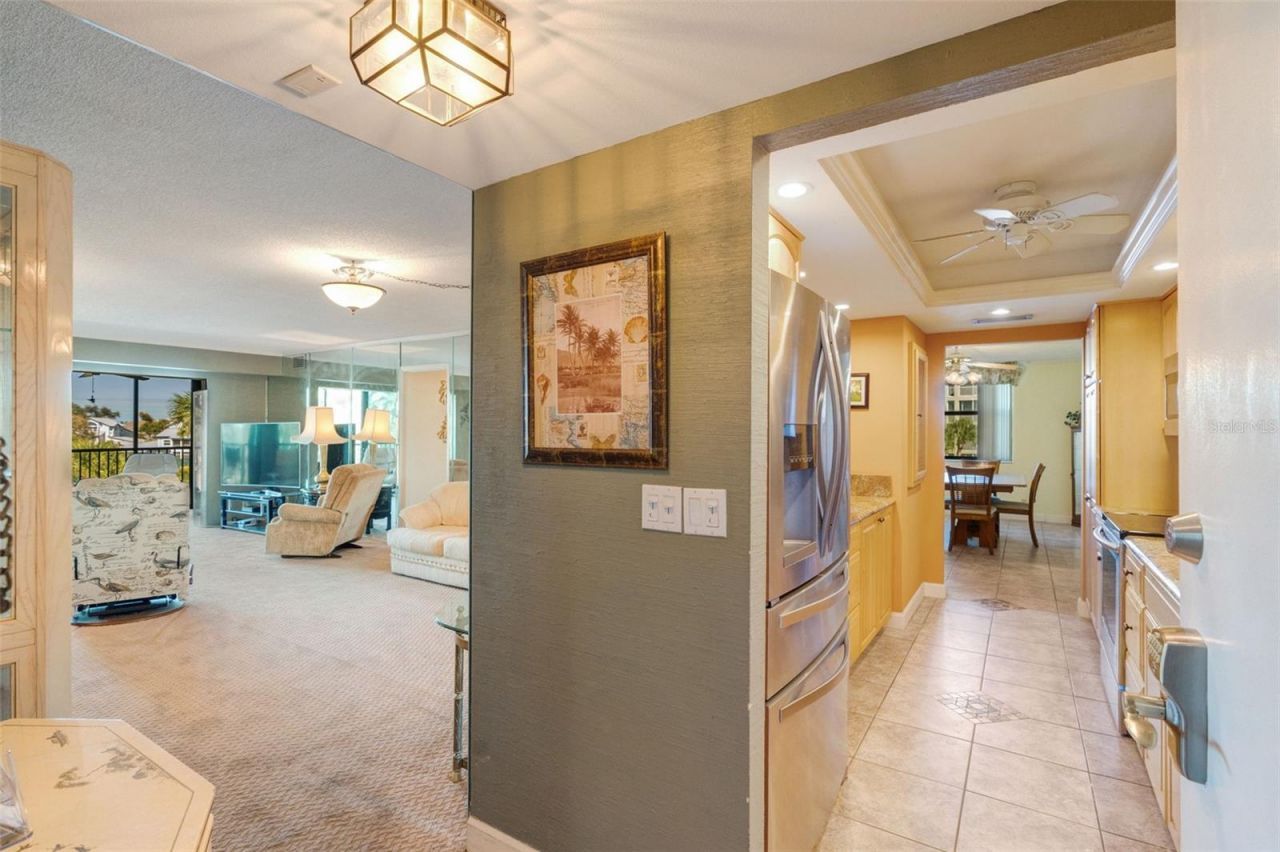 5855 Midnight Pass Road, Unit 318, Sarasota, FL 34242 Photo