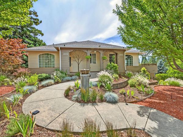 4604 Cloudcrest Drive, Medford, OR 97504