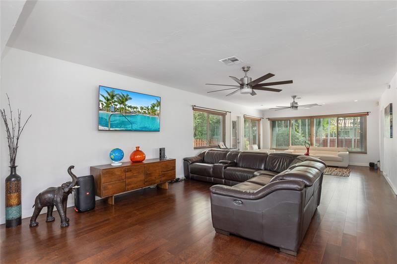 1230 Hollywood Boulevard, Hollywood, FL 33019 Photo