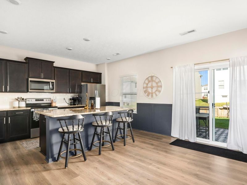 214 Sandburg Drive, Lithopolis, OH 43136 Photo 6