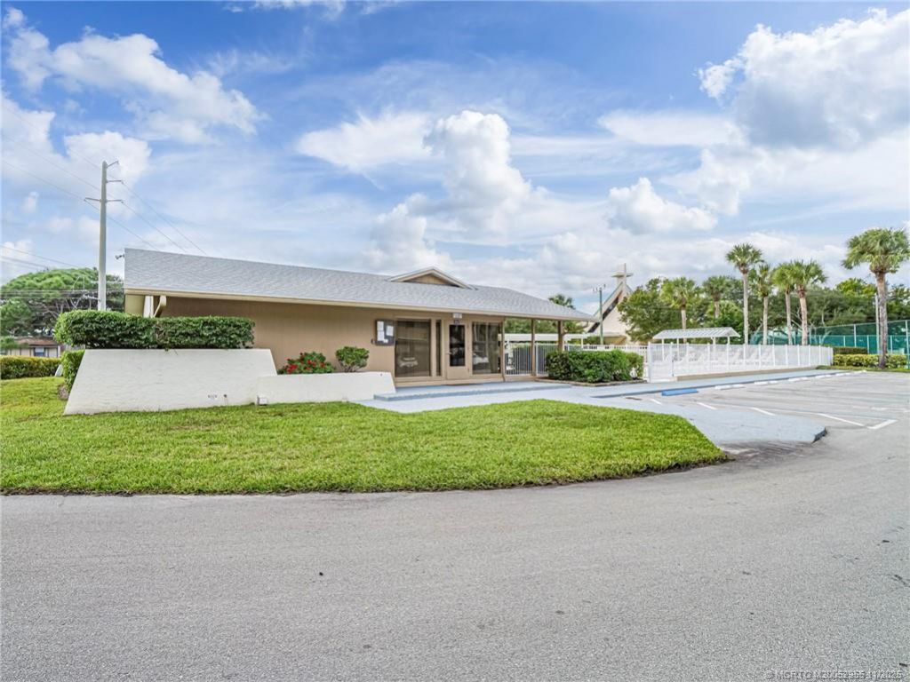 3001 SE Aster Lane, Unit 908, Stuart, FL 34994 Photo