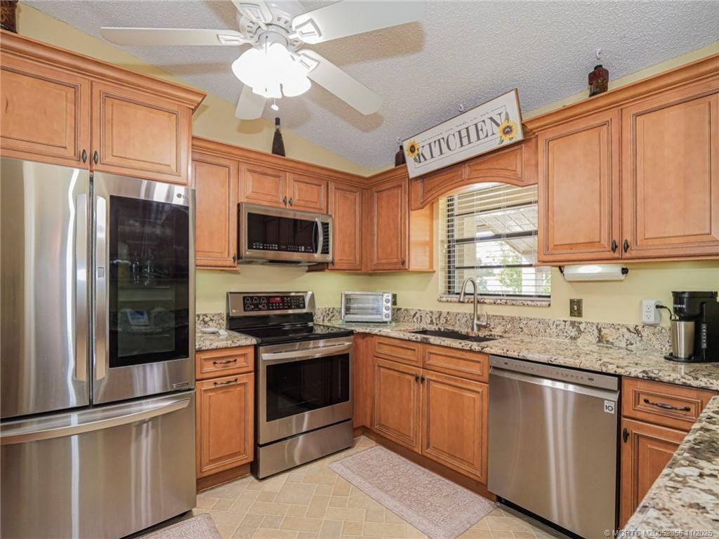 3001 SE Aster Lane, Unit 908, Stuart, FL 34994 Photo