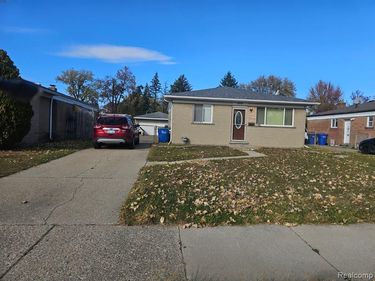 4245 Kiefer Avenue, Warren, MI 48091