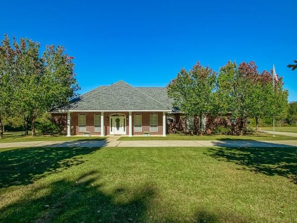 102 SECRETARIAT Court, Bush, LA 70431