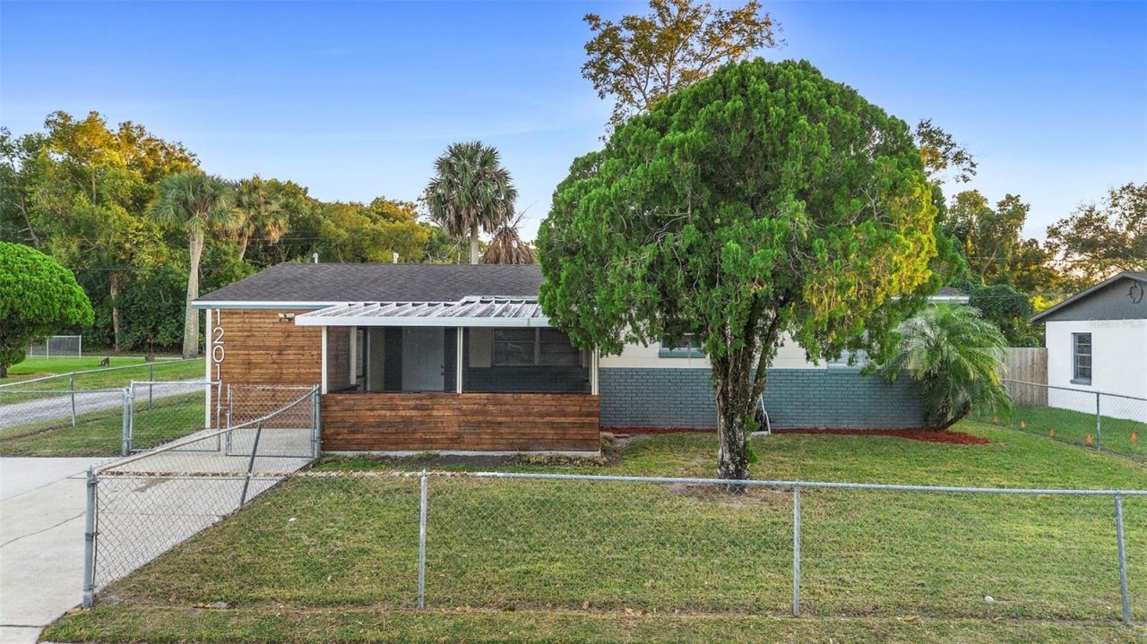 1201 W 20th Street, Sanford, FL 32771 Main Photo