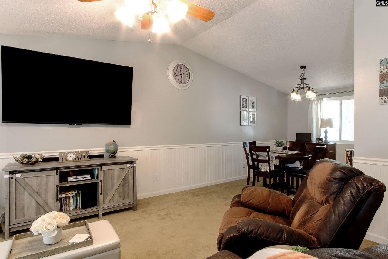 113 Beechwood Lane Photo 4