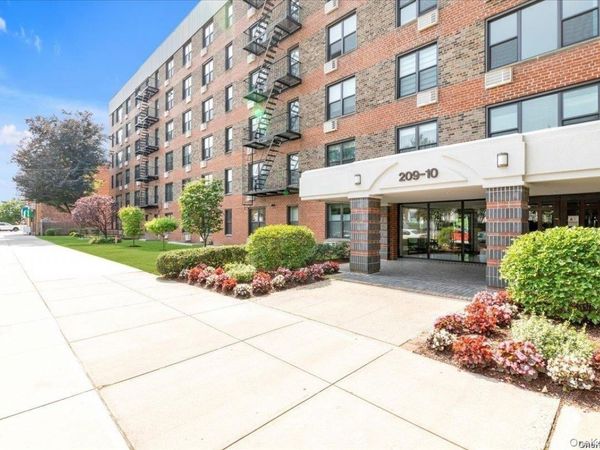 209-10 41st Avenue, Unit 3R, Bayside, NY 11361