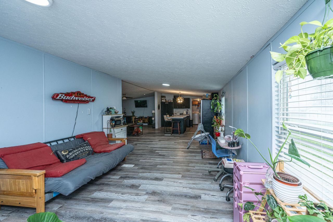 845 E Butternut Road Photo 11