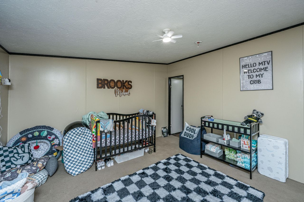 845 E Butternut Road Photo 15