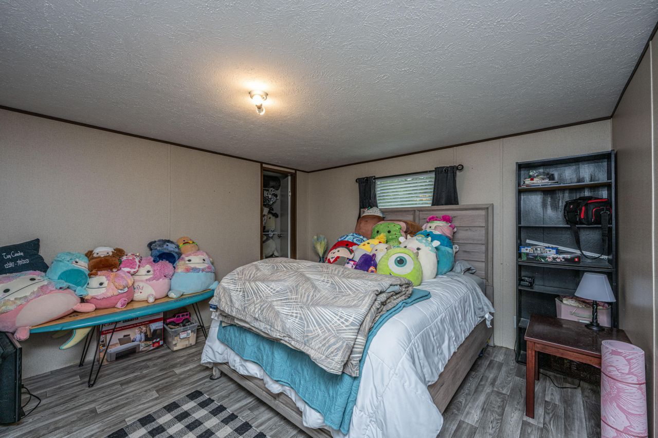 845 E Butternut Road Photo 6