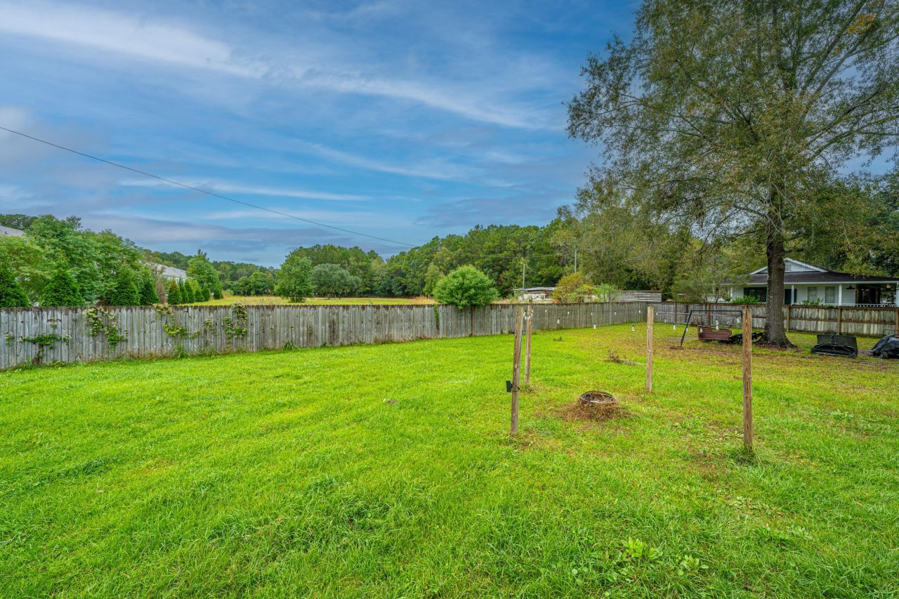 845 E Butternut Road Photo 7