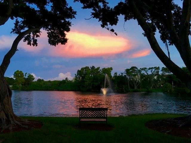 950 Lavers Circle, Unit F-511, Delray Beach, FL 33444 Photo