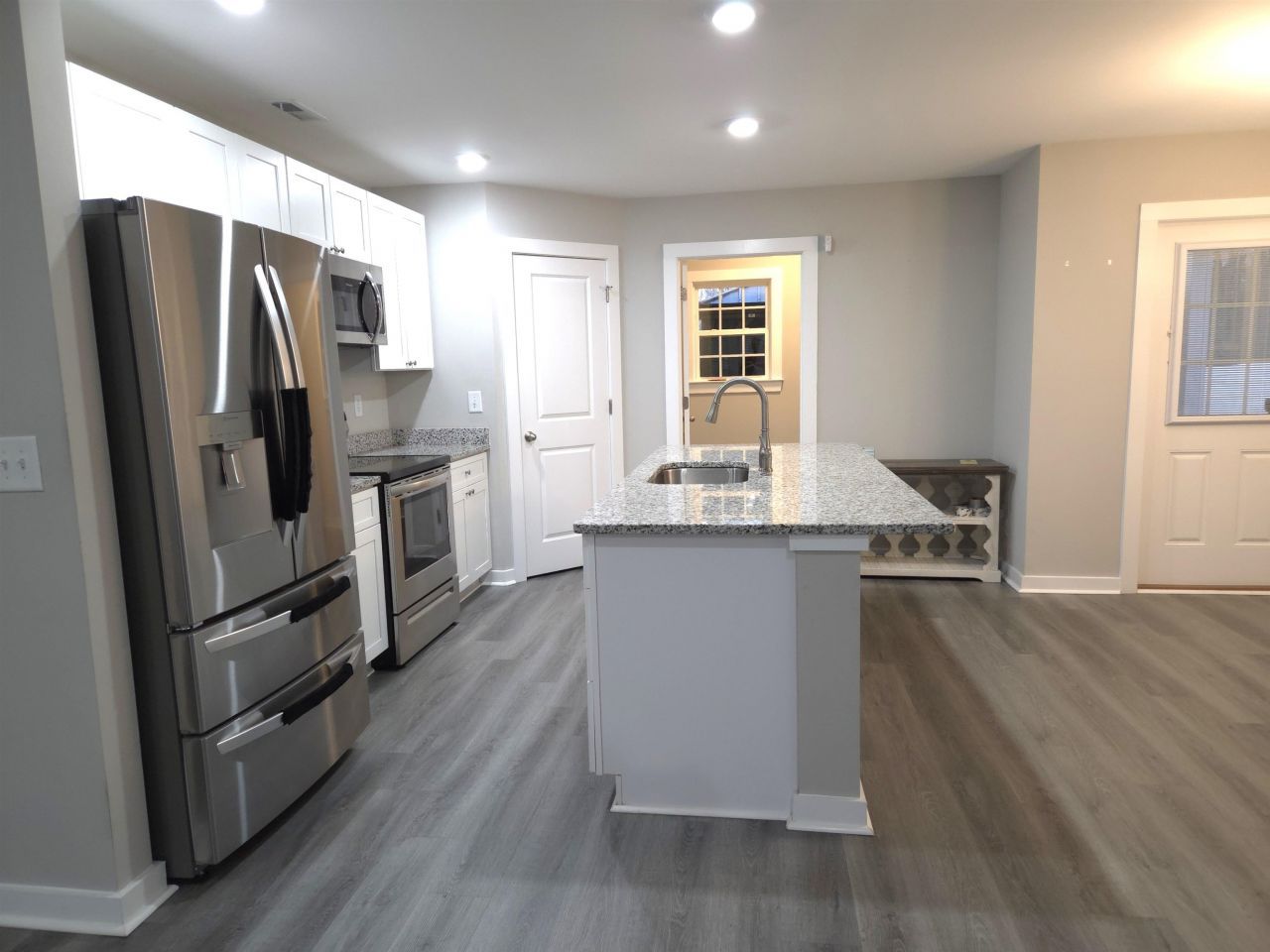 2602 Floribunda Lane Photo 5