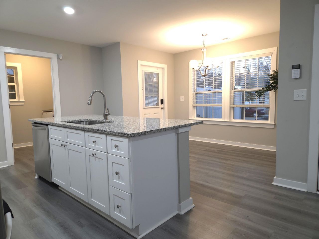 2602 Floribunda Lane Photo 6