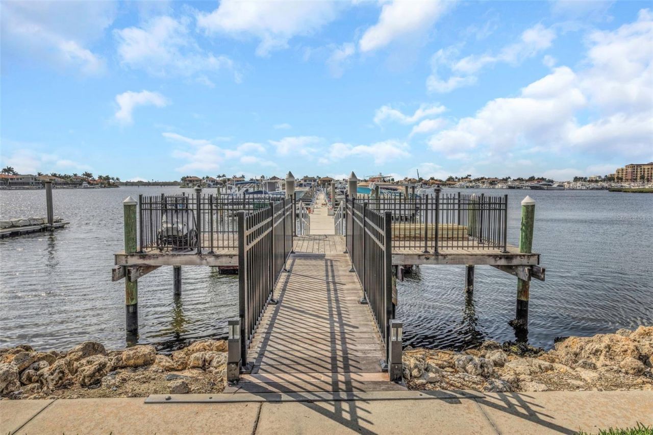 313 10th Avenue E, Palmetto, FL 34221 Photo