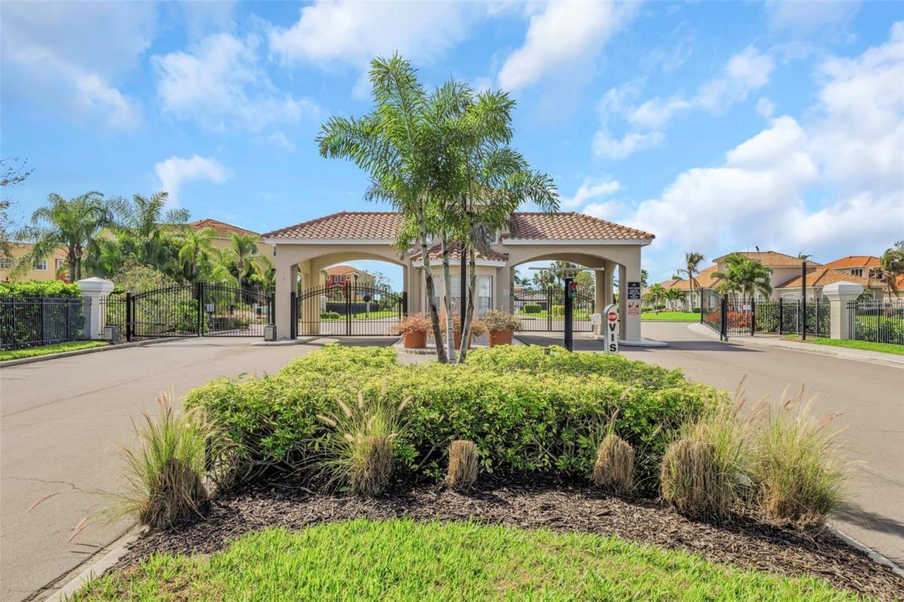 313 10th Avenue E, Palmetto, FL 34221 Photo
