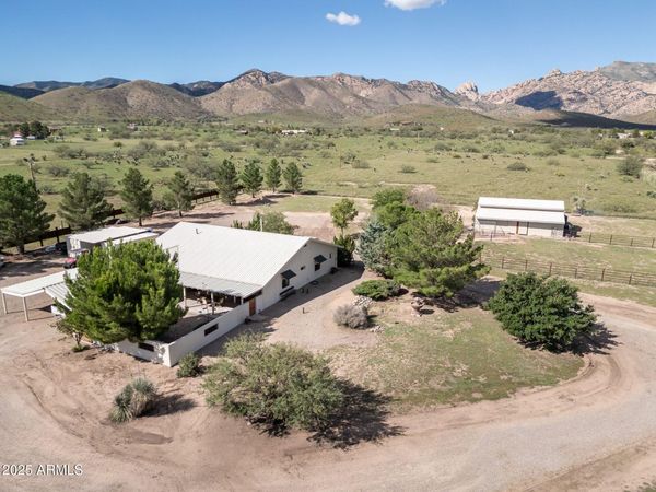 712 W TREASURE Road, Pearce, AZ 85625