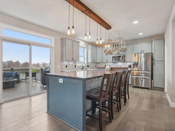 4590 Empress Way N, Hugo, MN 55038