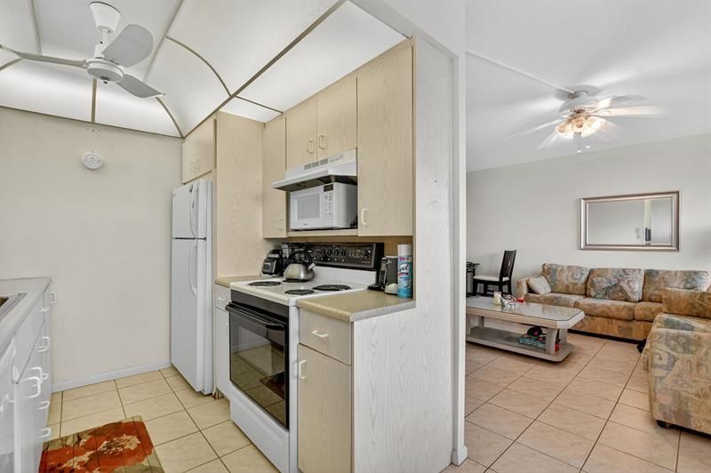 3025 Guildford B, Unit 3025, Boca Raton, FL 33434 Photo