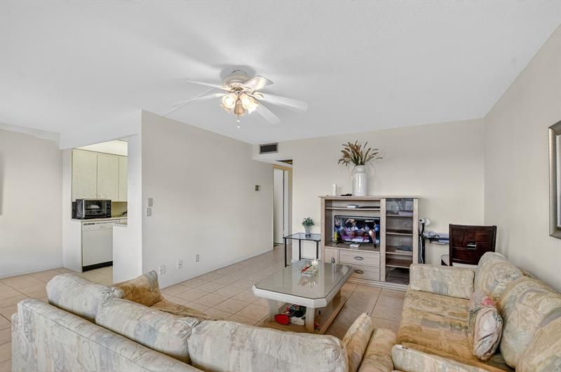 3025 Guildford B, Unit 3025, Boca Raton, FL 33434 Photo