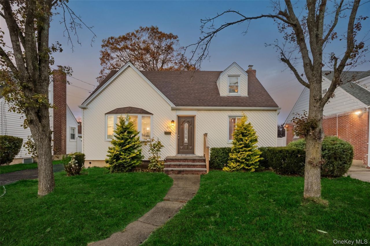 85 Todd Road, Valley Stream, NY 11580 Main Photo
