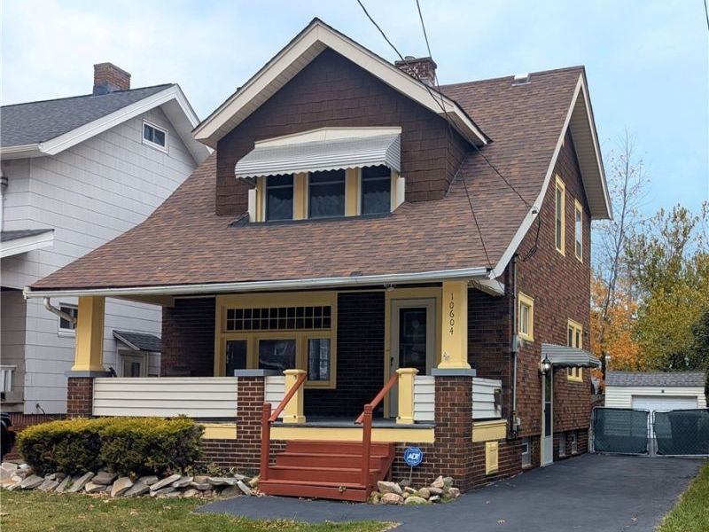 10604 Saint Mark Avenue, Cleveland, OH 44111 Photo 2