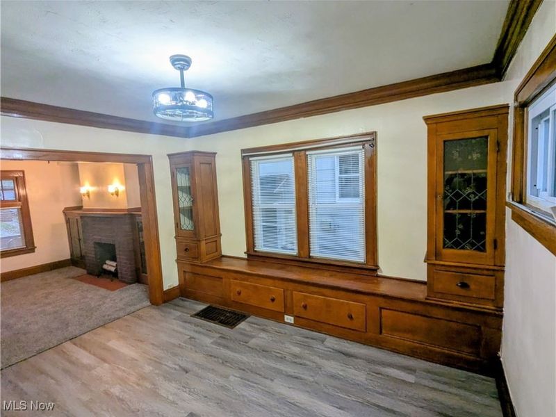 10604 Saint Mark Avenue, Cleveland, OH 44111 Photo 5