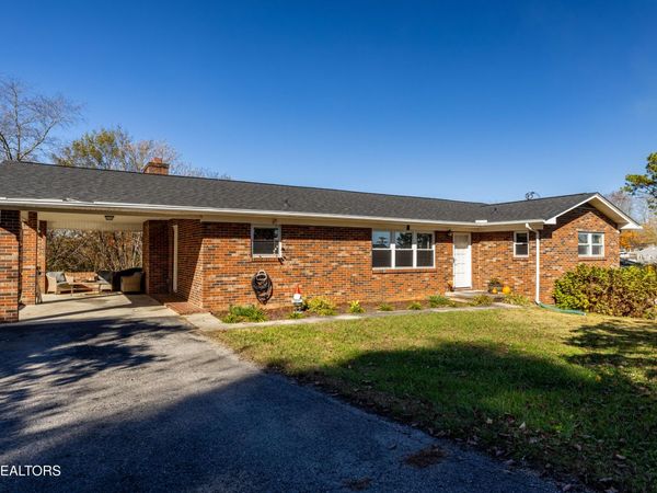 323 W Ridgecrest Drive, Kingston, TN 37763