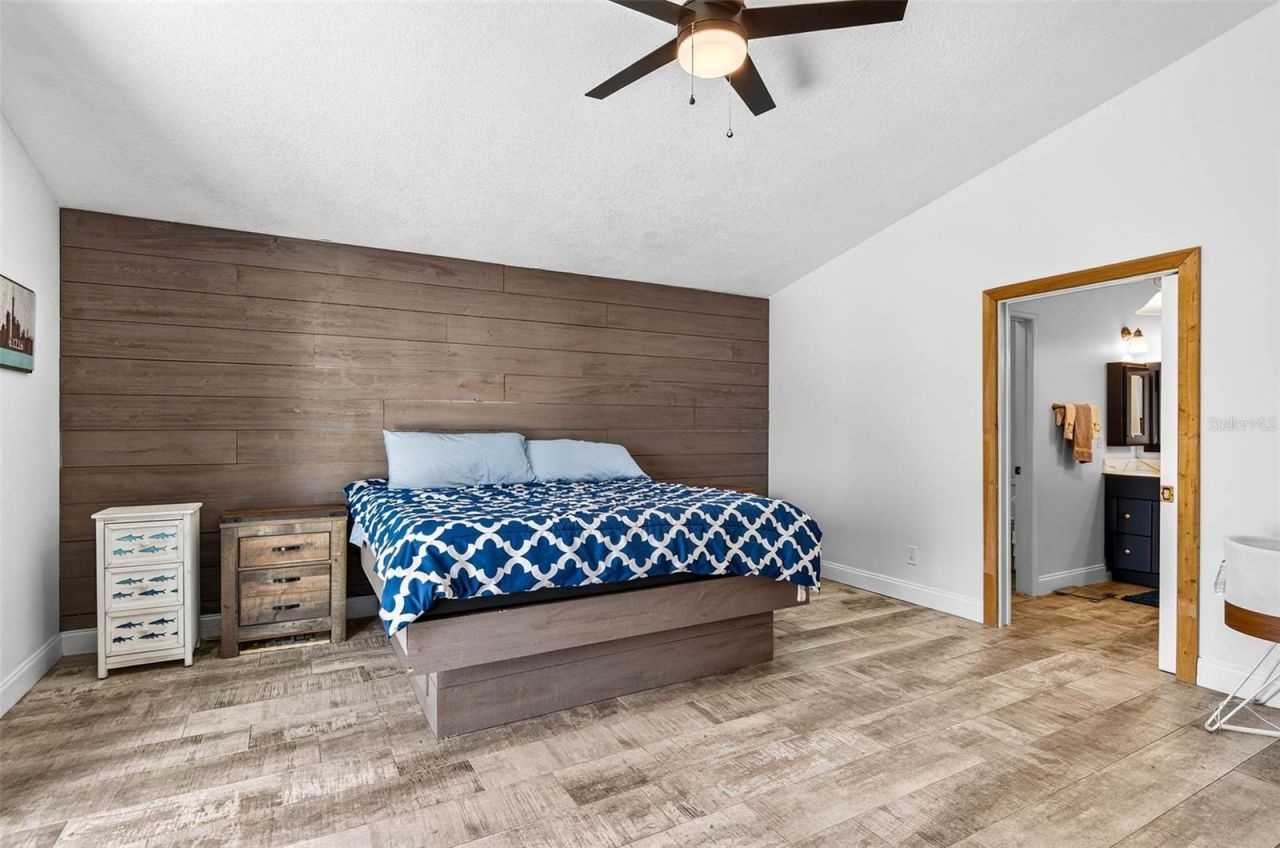 5282 White Sand Circle Ne, Saint Petersburg, FL 33703 Photo