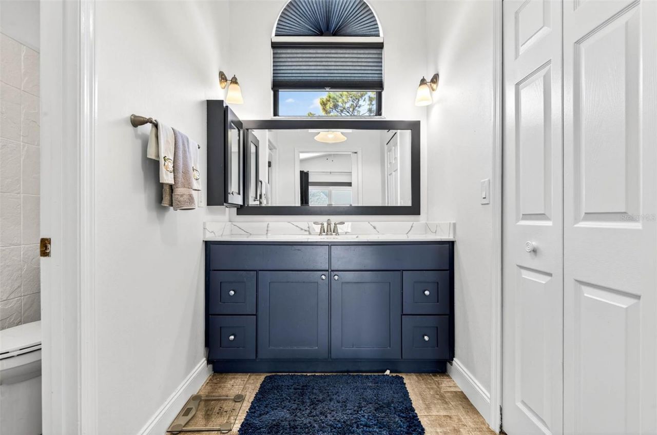 5282 White Sand Circle Ne, Saint Petersburg, FL 33703 Photo