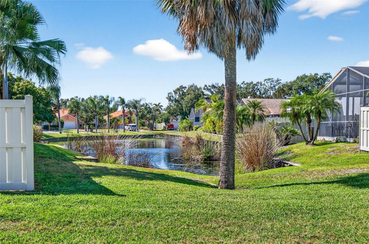 5282 White Sand Circle Ne, Saint Petersburg, FL 33703 Photo