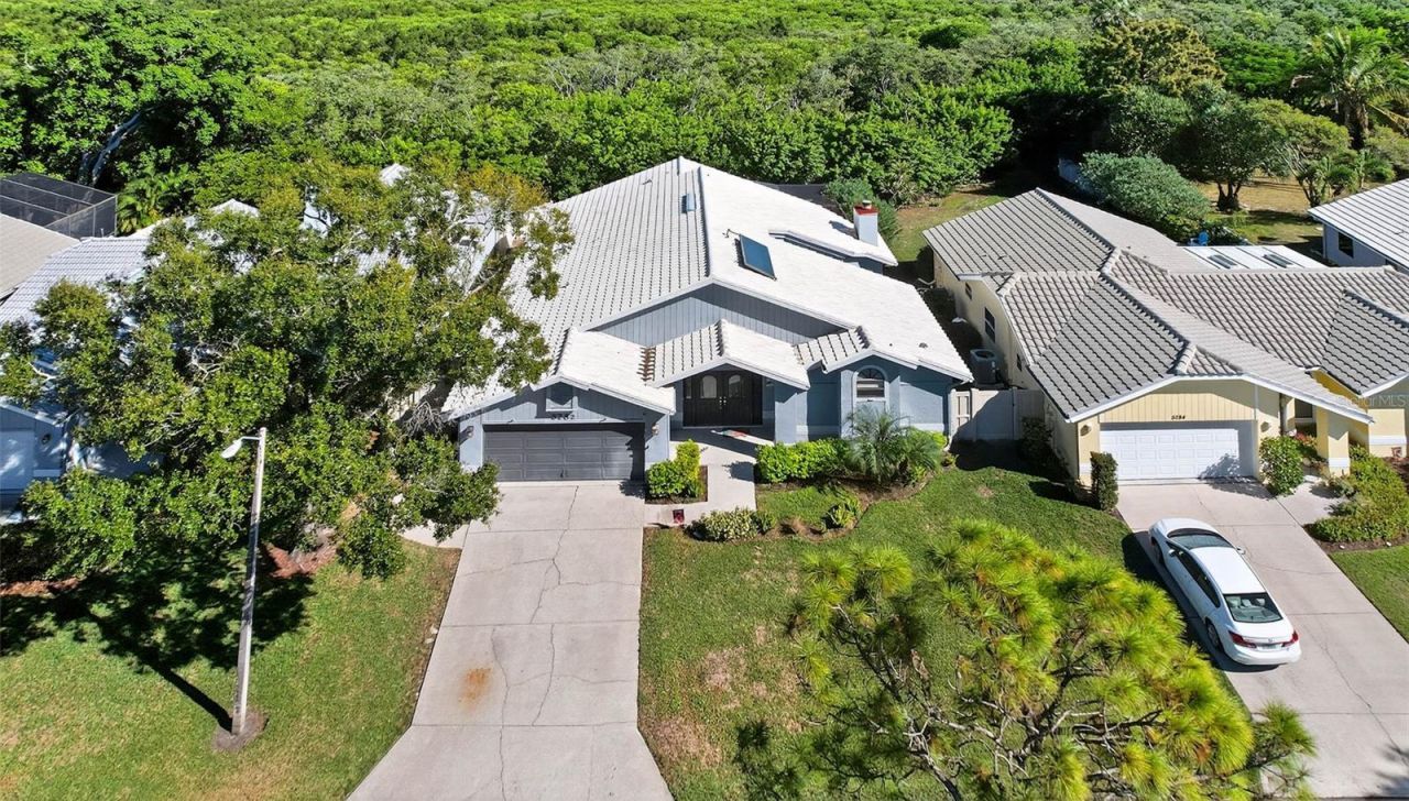 5282 White Sand Circle Ne, Saint Petersburg, FL 33703 Photo