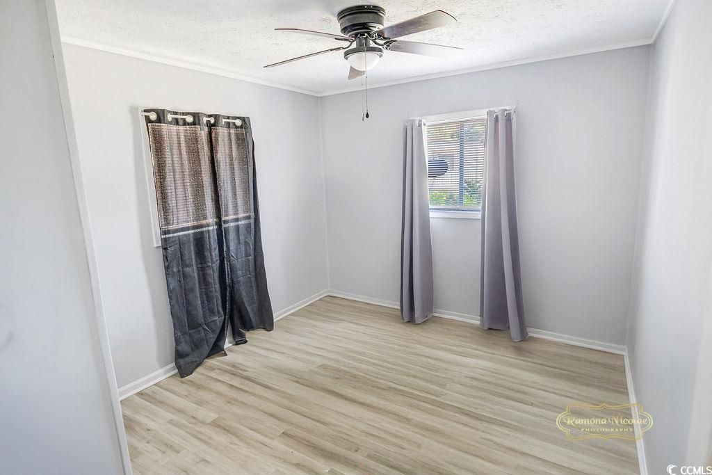 818 Bay St. Photo 21