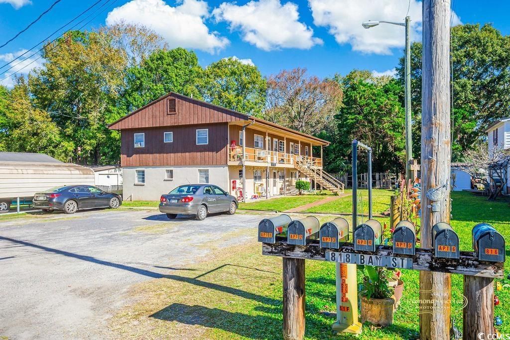 818 Bay St. Photo 28