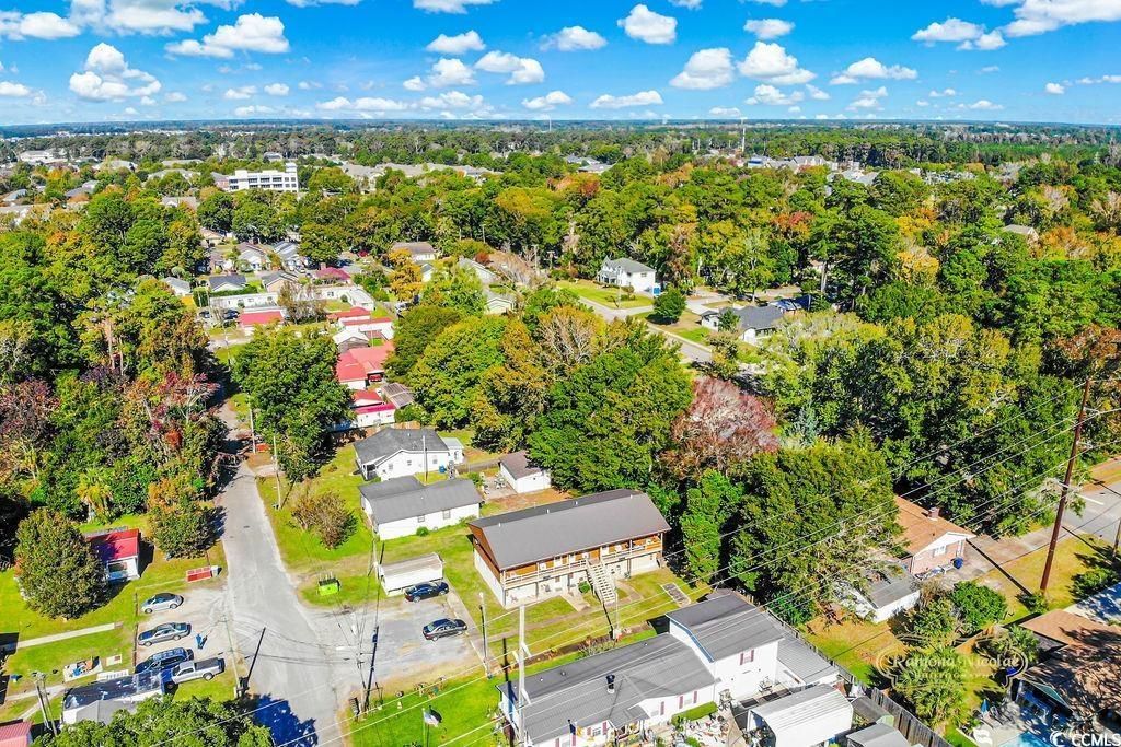 818 Bay St. Photo 32