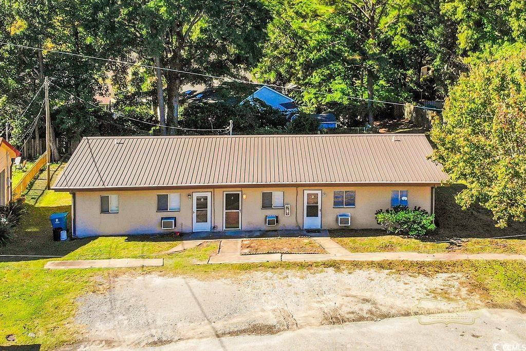 831 Bay St. Photo 19